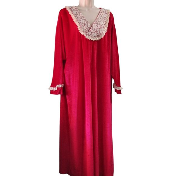 Monte Carlo Raspberry Red Velvet Lace Trim Kaftan House Dress Vintage One Size